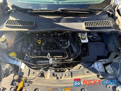 Zdjęcie 7 z 10 samochodu: 2019 FORD ESCAPE SE VIN:1FMCU9GD8KUB73559 - miniatura