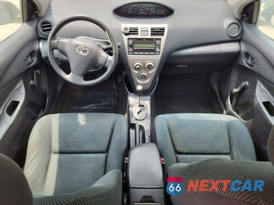 Zdjęcie 8 z 12 samochodu: 2010 TOYOTA YARIS BASE VIN:JTDBT4K37A4066098 - miniatura