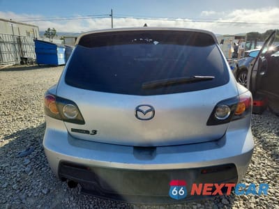 Zdjęcie 6 z 12 samochodu: 2005 MAZDA 3 HATCHBACK VIN:JM1BK343251281664 - miniatura