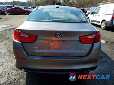 Zdjęcie 6 z 12 samochodu: 2015 KIA OPTIMA LX VIN:5XXGM4A70FG461647 - miniatura