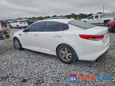 Drugie zdjęcie samochodu z przodu: 2018 KIA OPTIMA LX VIN:5XXGT4L38JG227990 - miniatura