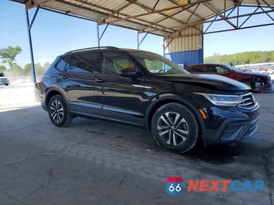 Czwarte zdjęcie samochodu z boku: 2023 VOLKSWAGEN TIGUAN S VIN:3VVRB7AX1PM067009 - miniatura
