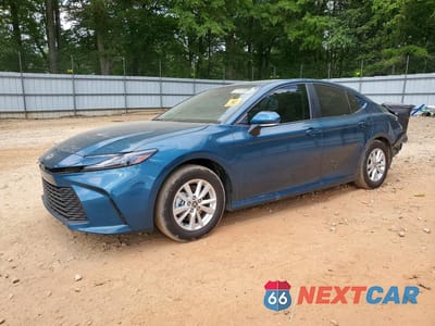 2026 TOYOTA CAMRY LE 4T1DAACK0TU216795 - główne zdjęcie licytacji z USA - miniatura