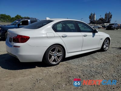 Trzecie zdjęcie samochodu z tyłu: 2016 BMW 535 I VIN:WBA5B1C58GG131981 - miniatura