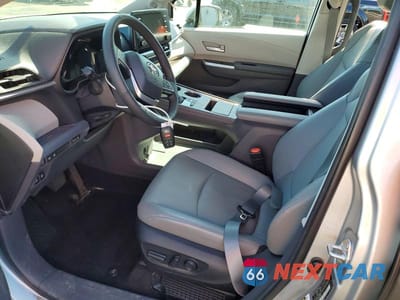 Zdjęcie 7 z 13 samochodu: 2023 TOYOTA SIENNA XLE VIN:5TDJSKFC4PS091356 - miniatura