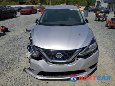 Piąte zdjęcie samochodu w środku: 2016 NISSAN SENTRA S VIN:3N1AB7AP9GY330290 - miniatura