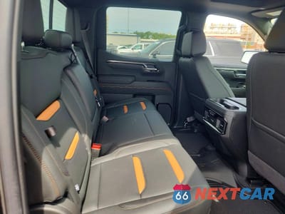 Zdjęcie 10 z 12 samochodu: 2026 GMC SIERRA K1500 AT4 VIN:1GTUUEE89TZ204068 - miniatura