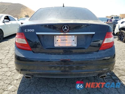 Zdjęcie 6 z 12 samochodu: 2011 MERCEDES-BENZ C 300 VIN:WDDGF5EB1BR140440 - miniatura