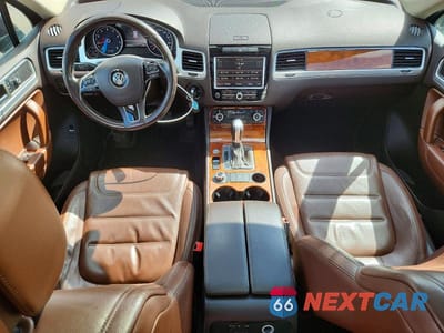 Zdjęcie 8 z 13 samochodu: 2013 VOLKSWAGEN TOUAREG V6 VIN:WVGDF9BPXDD010849 - miniatura