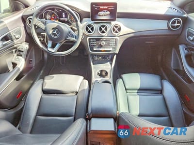 Zdjęcie 8 z 12 samochodu: 2019 MERCEDES-BENZ CLA 250 VIN:WDDSJ4EB5KN719537 - miniatura