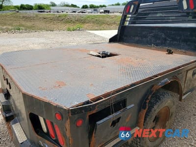 Zdjęcie 6 z 11 samochodu: 2016 RAM 3500 FLATBED TRUCK VIN:3C7WRTCL2GG258973 - miniatura