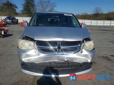 Piąte zdjęcie samochodu w środku: 2012 DODGE GRAND CARAVAN SXT VIN:2C4RDGCGXCR275530 - miniatura