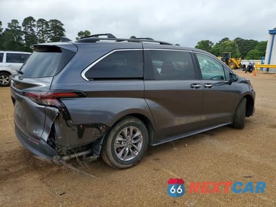 Trzecie zdjęcie samochodu z tyłu: 2025 TOYOTA SIENNA XLE 8-PASSENGER VIN:5TDYRKEC1SS257109 - miniatura