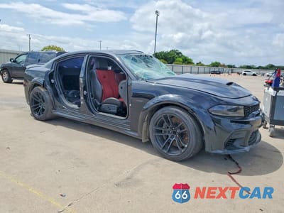 Czwarte zdjęcie samochodu z boku: 2023 DODGE CHARGER SCAT PACK VIN:2C3CDXGJ5PH556887 - miniatura