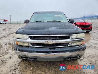 Piąte zdjęcie samochodu w środku: 2000 CHEVROLET SUBURBAN K2500 VIN:3GNGK26U1YG175063 - miniatura