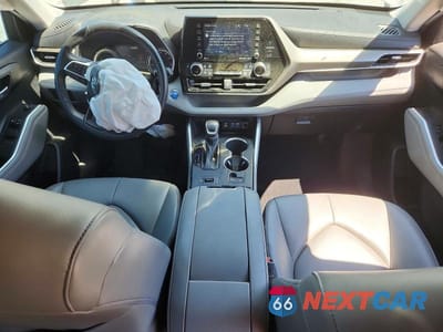 Zdjęcie 8 z 13 samochodu: 2022 TOYOTA HIGHLANDER HYBRID XLE VIN:5TDGARAH3NS512084 - miniatura