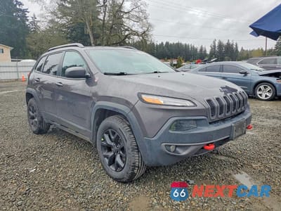 Czwarte zdjęcie samochodu z boku: 2018 JEEP CHEROKEE TRAILHAWK VIN:1C4PJMBX8JD501614 - miniatura
