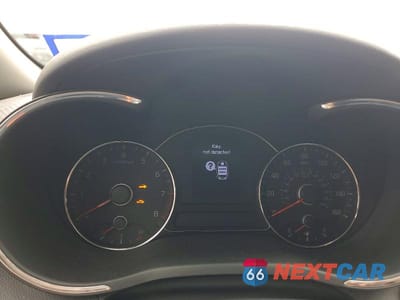 Zdjęcie 9 z 12 samochodu: 2016 KIA FORTE EX VIN:KNAFZ4A84G5551408 - miniatura