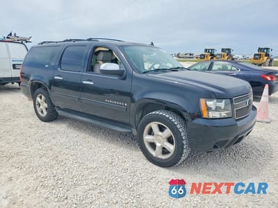 Czwarte zdjęcie samochodu z boku: 2007 CHEVROLET SUBURBAN K1500 VIN:1GNFK16Y17R365159 - miniatura