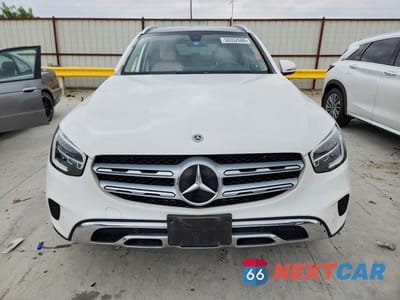 Piąte zdjęcie samochodu w środku: 2021 MERCEDES-BENZ GLC 300 4MATIC VIN:W1N0G8EB8MF973689 - miniatura