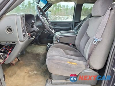 Zdjęcie 7 z 12 samochodu: 2004 GMC SIERRA K2500 HEAVY DUTY VIN:1GTHK29244E363049 - miniatura