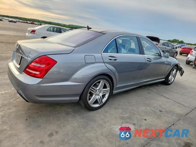 Trzecie zdjęcie samochodu z tyłu: 2013 MERCEDES-BENZ S 400 VIN:WDDNG9FB4DA505267 - miniatura