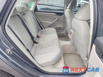 Zdjęcie 10 z 12 samochodu: 2012 VOLKSWAGEN PASSAT S VIN:1VWAH7A35CC085058 - miniatura