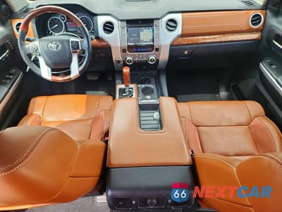 Zdjęcie 8 z 13 samochodu: 2017 TOYOTA TUNDRA VIN:5TFAW5F14HX664188 - miniatura