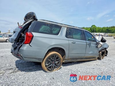 Trzecie zdjęcie samochodu z tyłu: 2023 GMC YUKON XL K1500 AT4 VIN:1GKS2HKD4PR133937 - miniatura