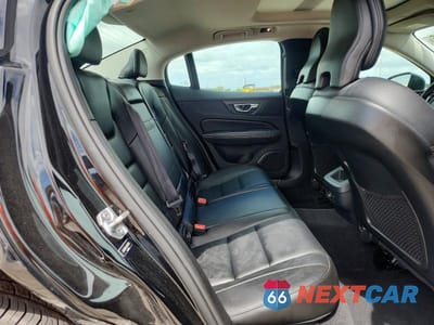 Zdjęcie 10 z 13 samochodu: 2020 VOLVO S60 T5 MOMENTUM VIN:7JR102FK4LG041219 - miniatura