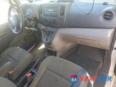 Zdjęcie 8 z 12 samochodu: 2016 NISSAN NV200 UTILITY / SERVICE VAN VIN:3N6CM0KN9GK699879 - miniatura
