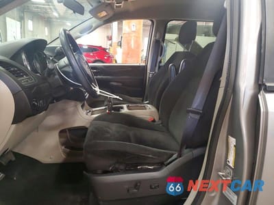 Zdjęcie 7 z 13 samochodu: 2016 DODGE GRAND CARAVAN SXT VIN:2C4RDGCG4GR313534 - miniatura