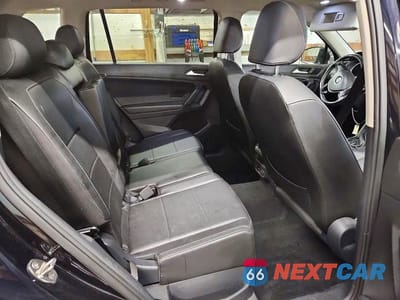 Zdjęcie 11 z 14 samochodu: 2019 VOLKSWAGEN TIGUAN SE VIN:3VV2B7AX5KM145527 - miniatura