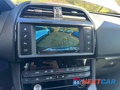 Zdjęcie 11 z 14 samochodu: 2017 JAGUAR F-PACE PRESTIGE VIN:SADCK2BVXHA491148 - miniatura