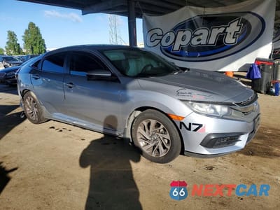 Czwarte zdjęcie samochodu z boku: 2017 HONDA CIVIC EX VIN:2HGFC2F7XHH555886 - miniatura