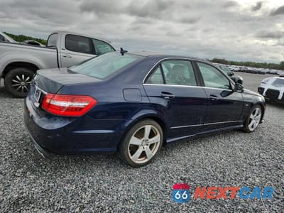 Trzecie zdjęcie samochodu z tyłu: 2012 MERCEDES-BENZ E 350 VIN:WDDHF5KBXCA560738 - miniatura