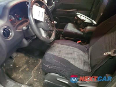 Zdjęcie 7 z 13 samochodu: 2012 JEEP COMPASS NORTH 4DR 4W VIN:1C4NJDAB7CD671236 - miniatura