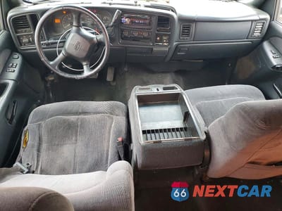Zdjęcie 8 z 12 samochodu: 2002 CHEVROLET SILVERADO C1500 VIN:2GCEC19V621256880 - miniatura
