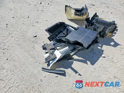 Zdjęcie 13 z 13 samochodu: 2016 VOLVO XC90 T6 VIN:YV4A22PK5G1058379 - miniatura