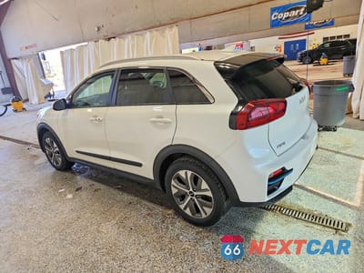 Drugie zdjęcie samochodu z przodu: 2022 KIA NIRO EV S VIN:KNDCC3LG8N5161009 - miniatura