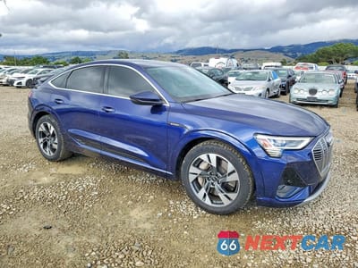 Czwarte zdjęcie samochodu z boku: 2022 AUDI E-TRON SPORTBACK PREMIUM VIN:WA11AAGEXNB020559 - miniatura