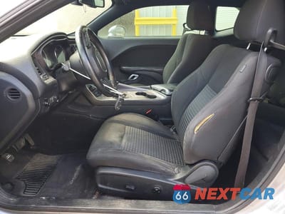 Zdjęcie 7 z 12 samochodu: 2017 DODGE CHALLENGER SXT VIN:2C3CDZAG7HH641031 - miniatura