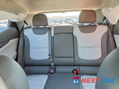 Zdjęcie 10 z 13 samochodu: 2022 CHEVROLET BOLT EUV PREMIER VIN:1G1FZ6S01N4117739 - miniatura