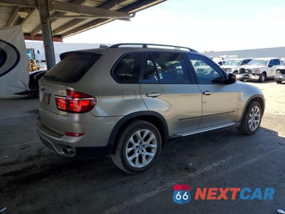 Trzecie zdjęcie samochodu z tyłu: 2011 BMW X5 XDRIVE35I VIN:5UXZV4C54BL738911 - miniatura