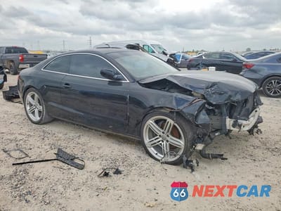 Czwarte zdjęcie samochodu z boku: 2014 AUDI A5 PREMIUM PLUS VIN:WAULFAFR1EA006993 - miniatura