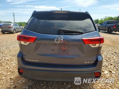 Zdjęcie 6 z 14 samochodu: 2019 TOYOTA HIGHLANDER XLE VIN:5TDJZRFH1KS970662 - miniatura