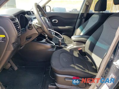 Zdjęcie 7 z 11 samochodu: 2018 KIA SOUL + VIN:KNDJP3A53J7603657 - miniatura