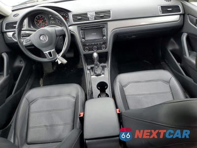 Zdjęcie 8 z 12 samochodu: 2015 VOLKSWAGEN PASSAT S VIN:1VWAS7A34FC079497 - miniatura