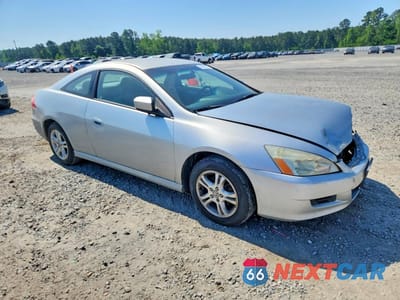 Czwarte zdjęcie samochodu z boku: 2007 HONDA ACCORD LX VIN:1HGCM72377A000598 - miniatura