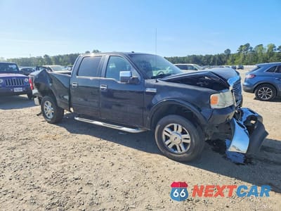 Czwarte zdjęcie samochodu z boku: 2008 FORD F150 SUPERCREW VIN:1FTPW14V08FA58160 - miniatura
